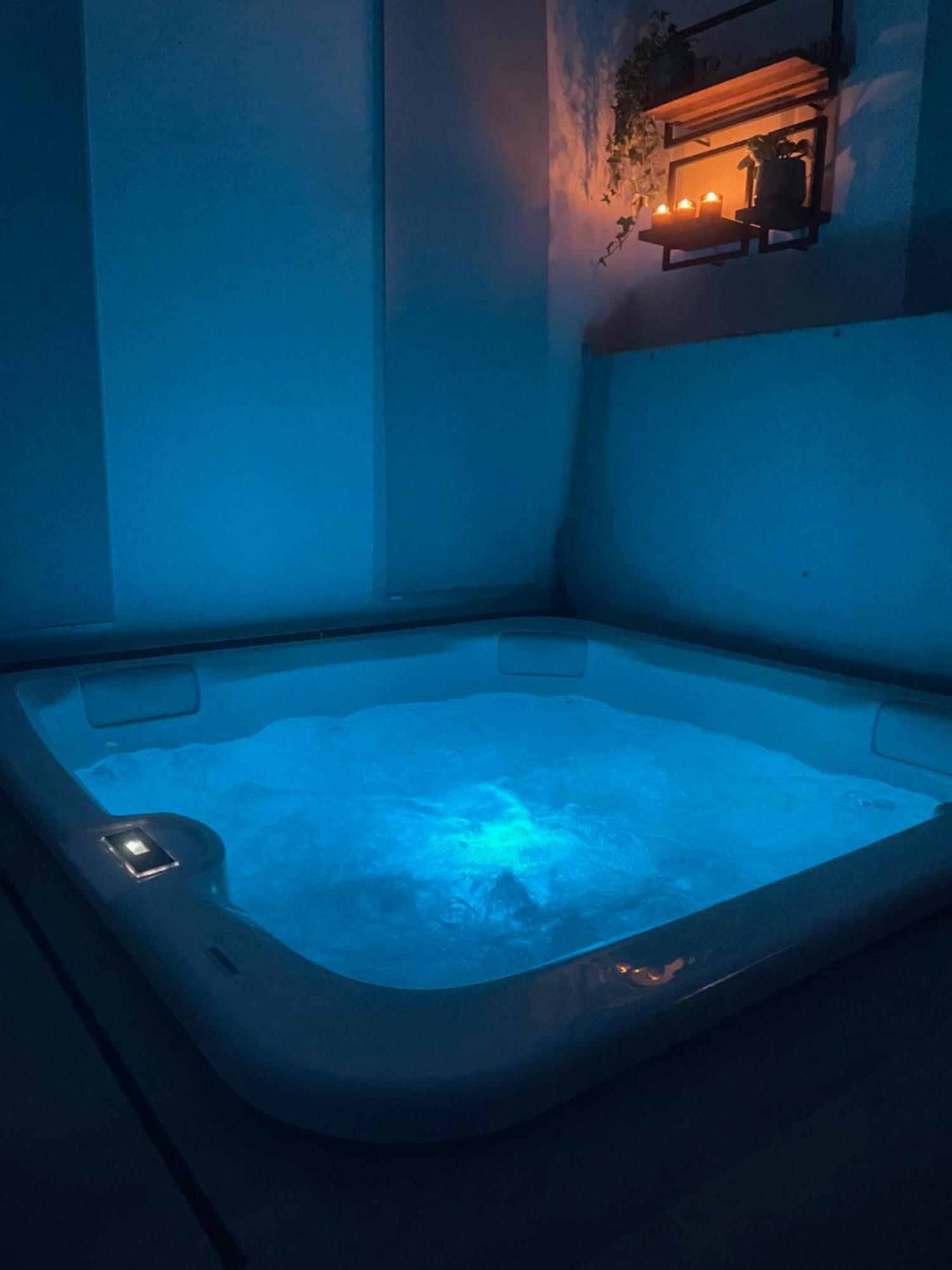 Logement Avec Jacuzzi Joucas Zewnętrze zdjęcie